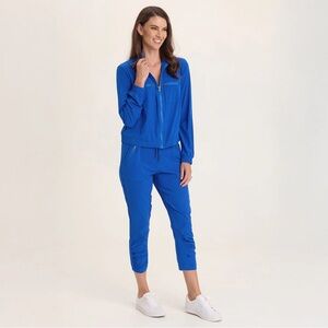 WEARABLES
AKSANA WHISPER STRETCH RUCHED ACTIVE SLIM PANT
 In Cobalt